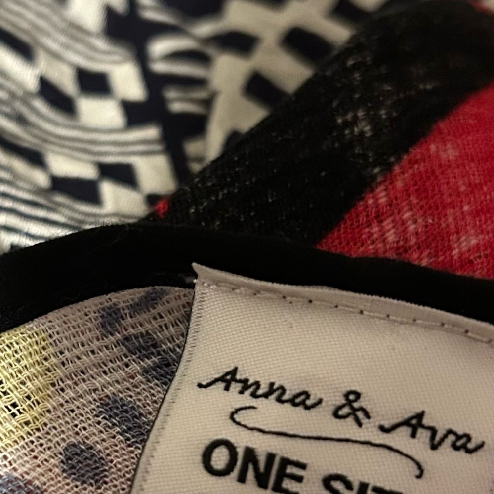 Anna & Ava Kimono Topper - Picture 12 of 12